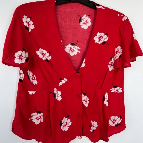 Zara red floral v-neck blouse [Free add on with purchase] - Picture 3 of 7